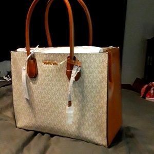 Michael Kors purse